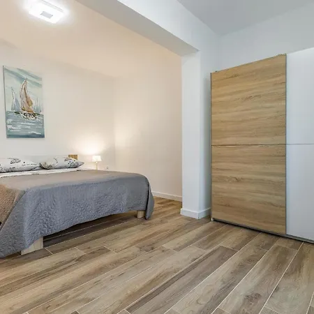 Apartman Front In With Wifi *